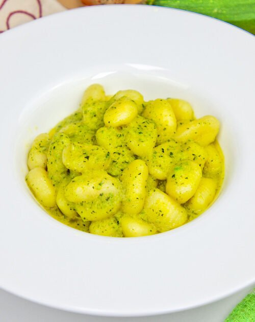 Gnocchi con crema di zucchine