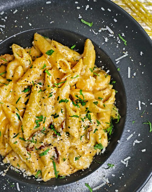 Penne con speck e panna