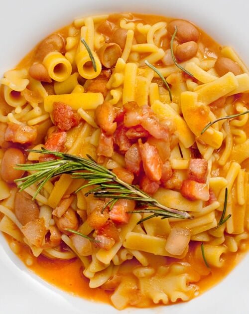 Pasta con fagioli e guanciale