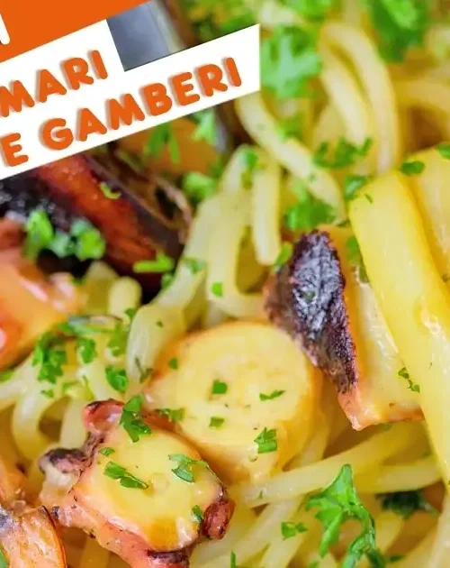 Spaghetti ai Frutti di Mare squisiti con polpo tenero, cozze fresche e gamberi succosi